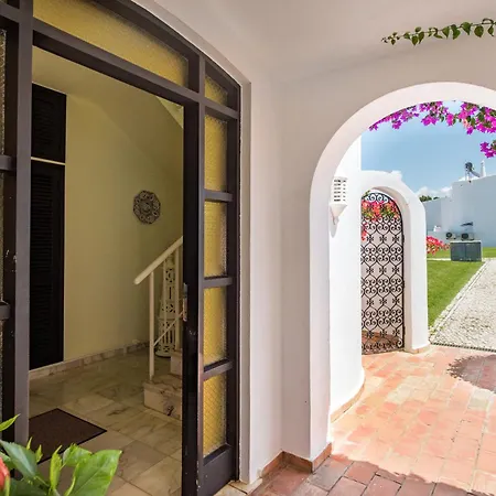 Mng Elliott51 Villa Vale do Lobo